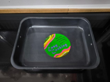 BANDEJA HORNO ANTIADHERENTE 22 X 30CM CON ASAS CARONI 180730