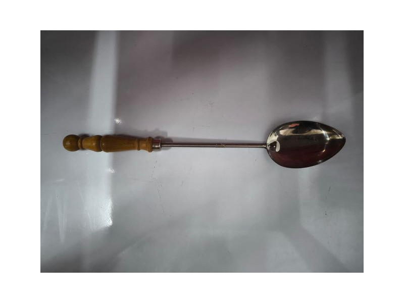 CAZOS DE SERVIR, ESPUMADERAS, TENEDOR DE TRINCHAR 
