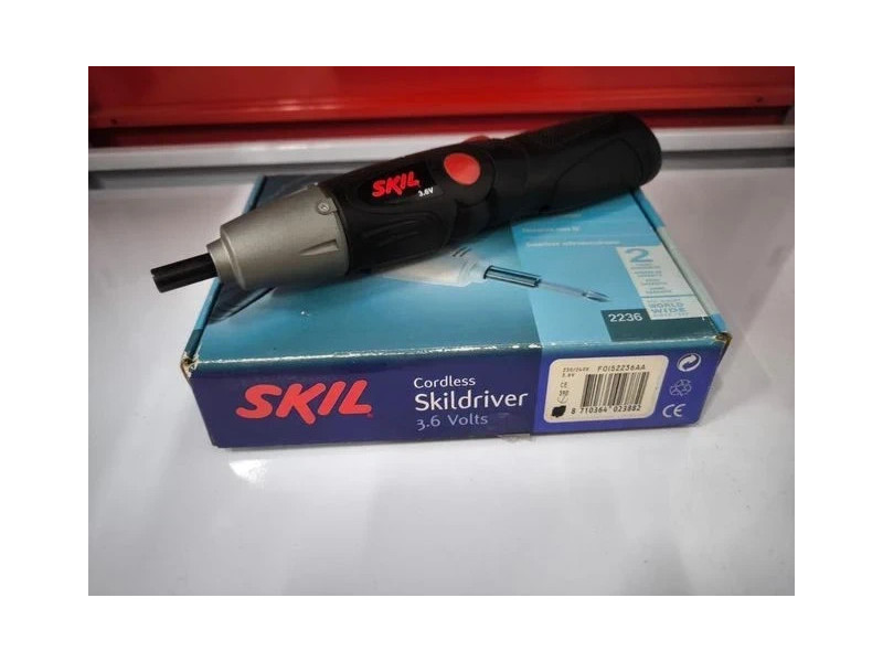 ATORNILLADOR 3.6V SKILDRIVER 1/4" REVERSIBLE