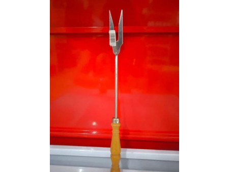 CAZOS DE SERVIR, ESPUMADERAS, TENEDOR DE TRINCHAR 