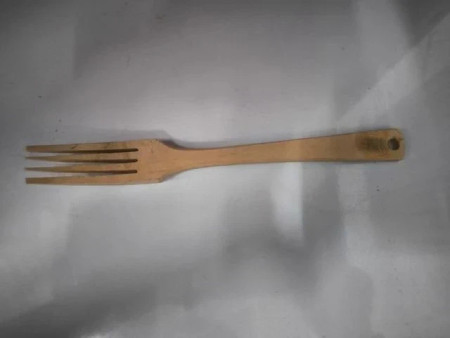 TENEDOR MADERA 25CM