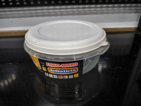 FIAMBRERA REDONDA 2.200CC TRANSPARENTE Y TAPA BLANCA FRIGO-MICRO DEGALICIA