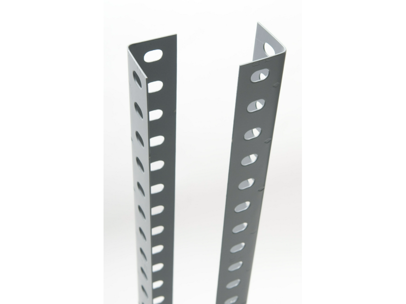 ANGULO ESTANTERIA RANURADO 40 X 40 GALVANIZADO 3 METROS                