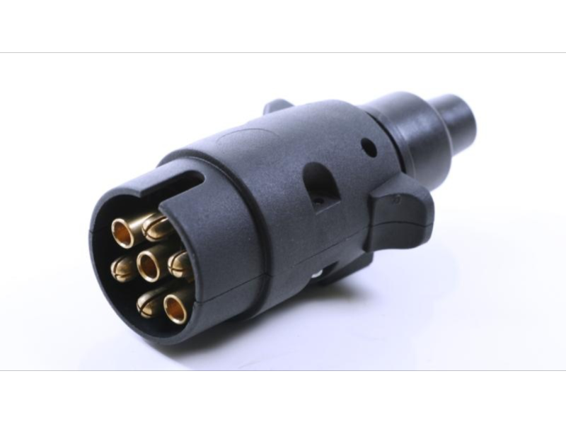 CONECTOR REMOLQUE MACHO PLASTICO