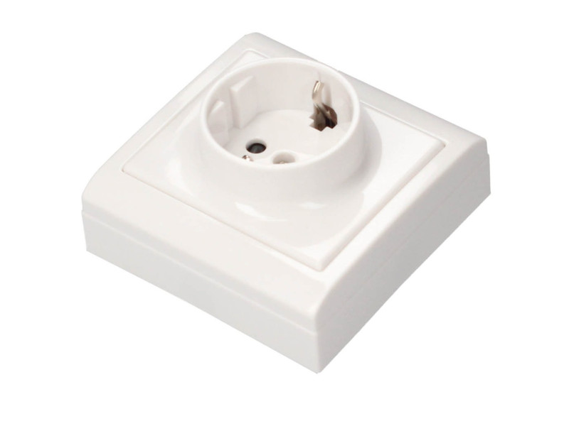 BASE SUPERFICIE SUCKO 2P + TT BLANCO 80 X 80 MM 16A 250V