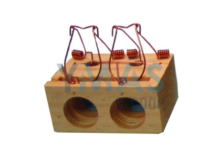 RATONERA AGUJEROS MADERA 2